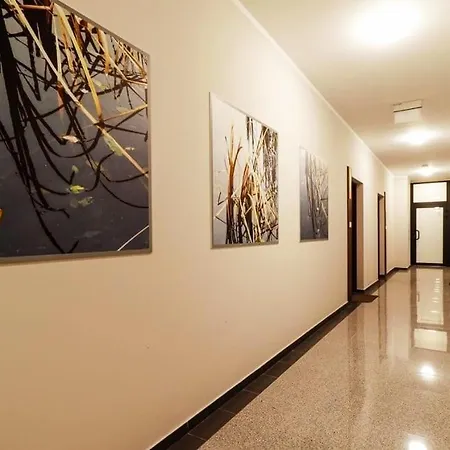 Ukiel Park J&j Appartement